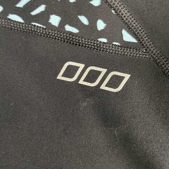 Lorna Jane Active Living Jungle Stability 7/8 Tights Size Medium - Picture 9 of 11